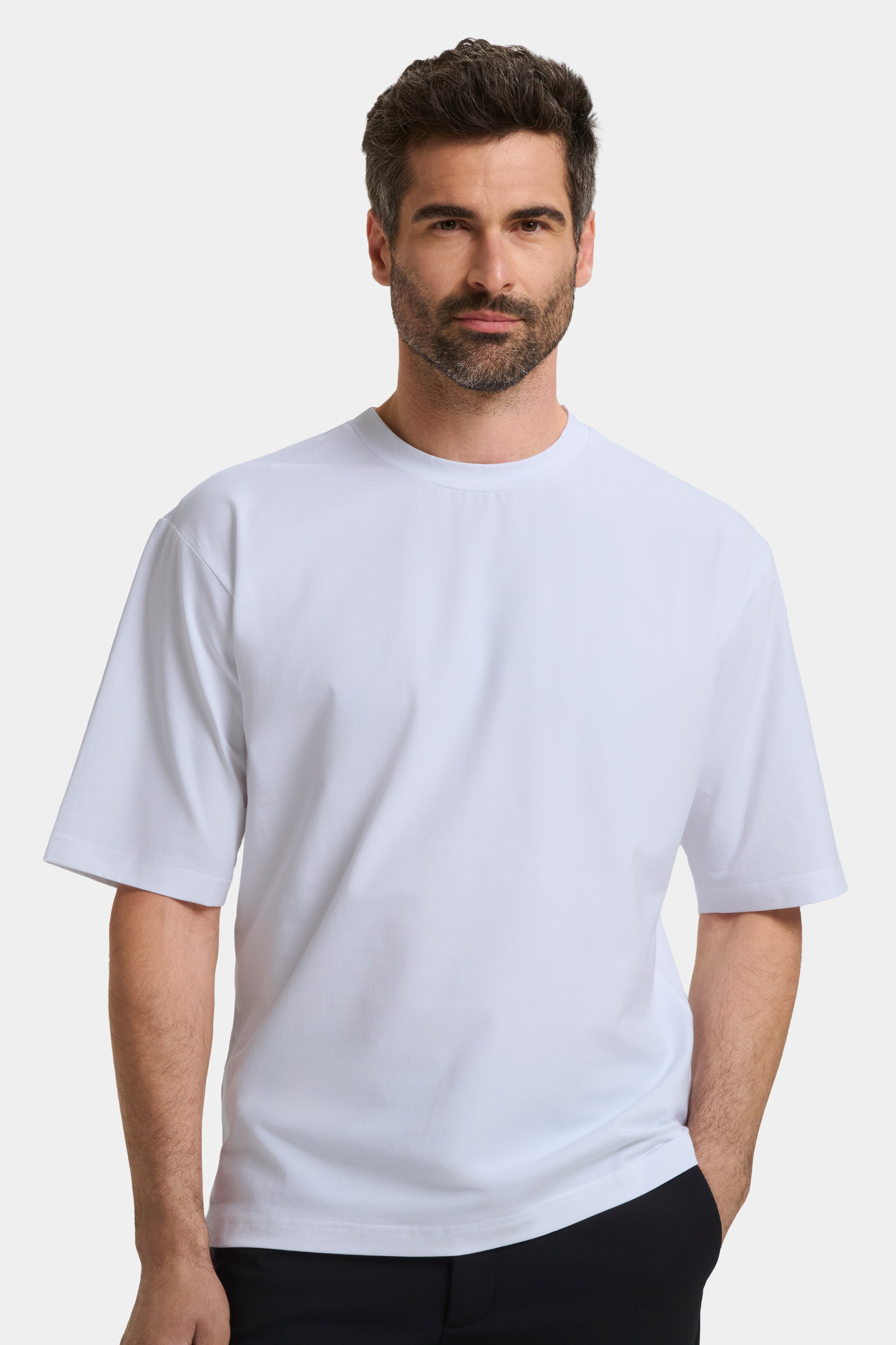 #color_White