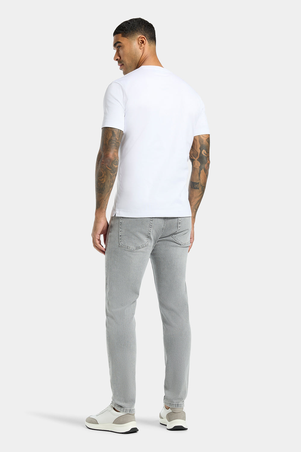 THE MATTEO SLIM JEANS