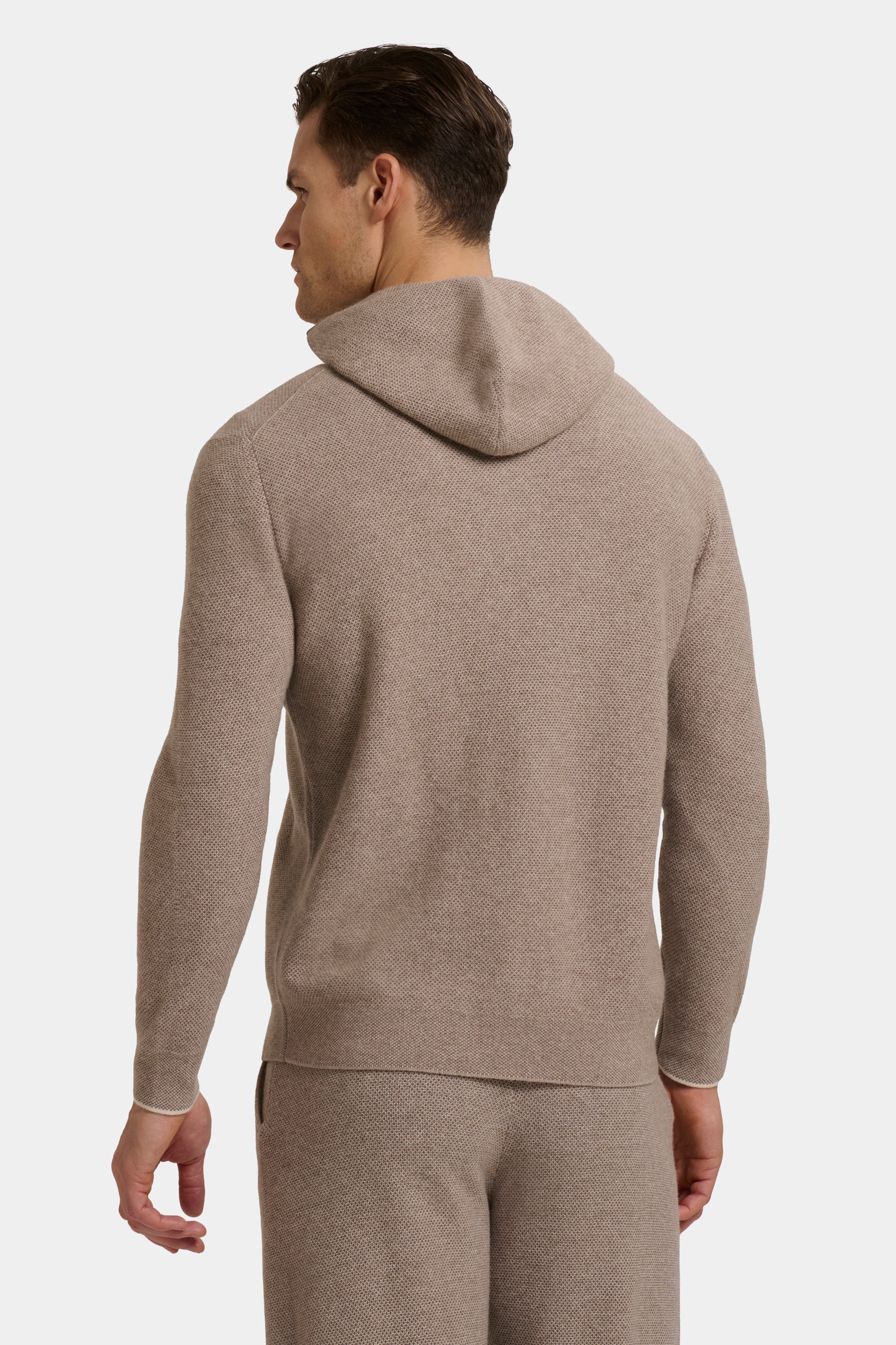 #color_Mid Taupe