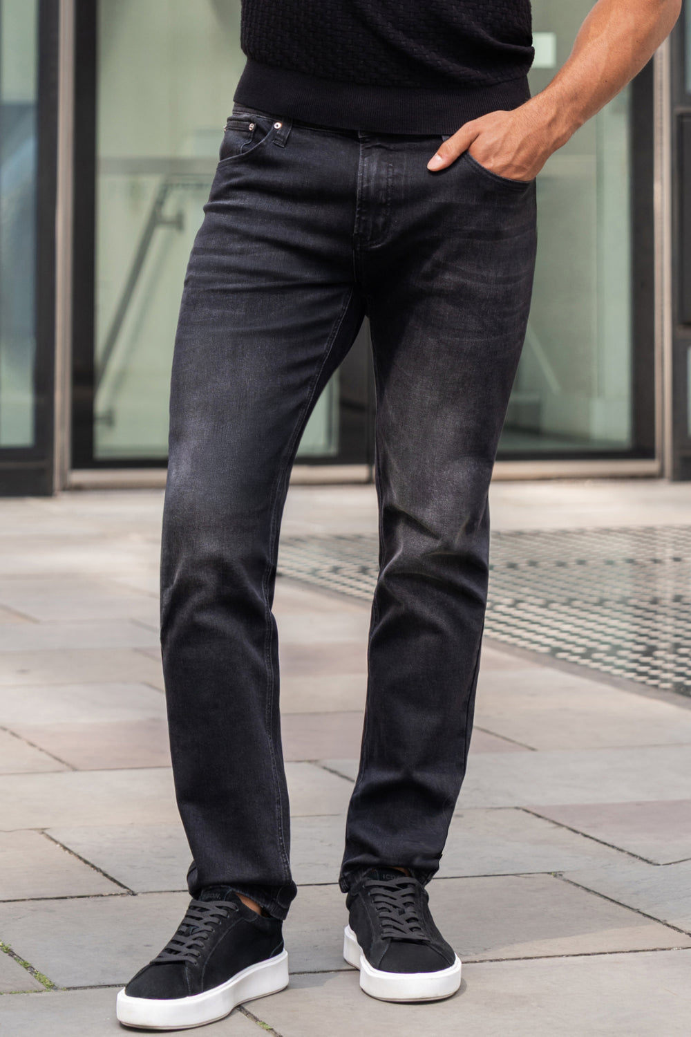 THE MATTEO SLIM JEANS
