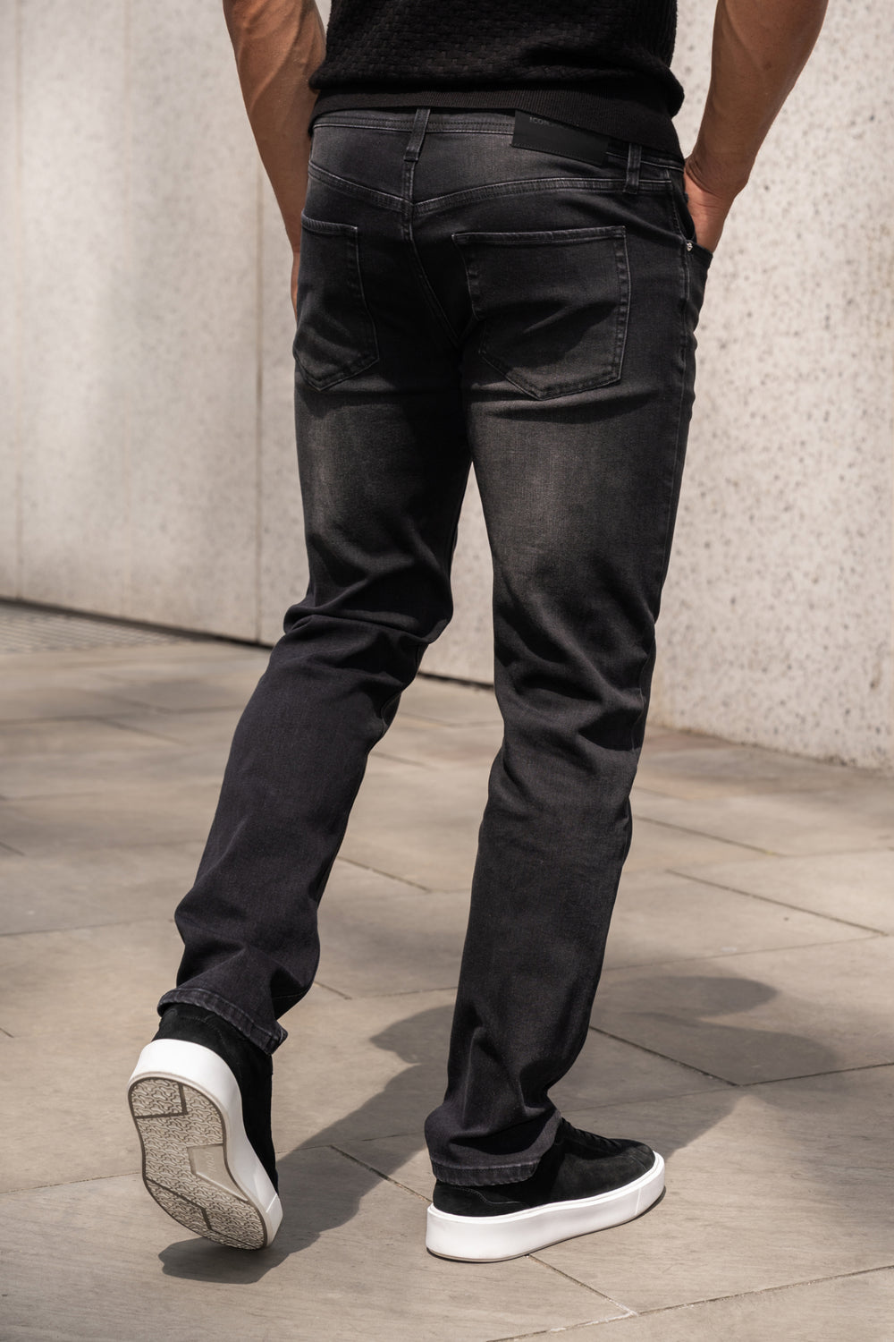 THE MATTEO SLIM JEANS