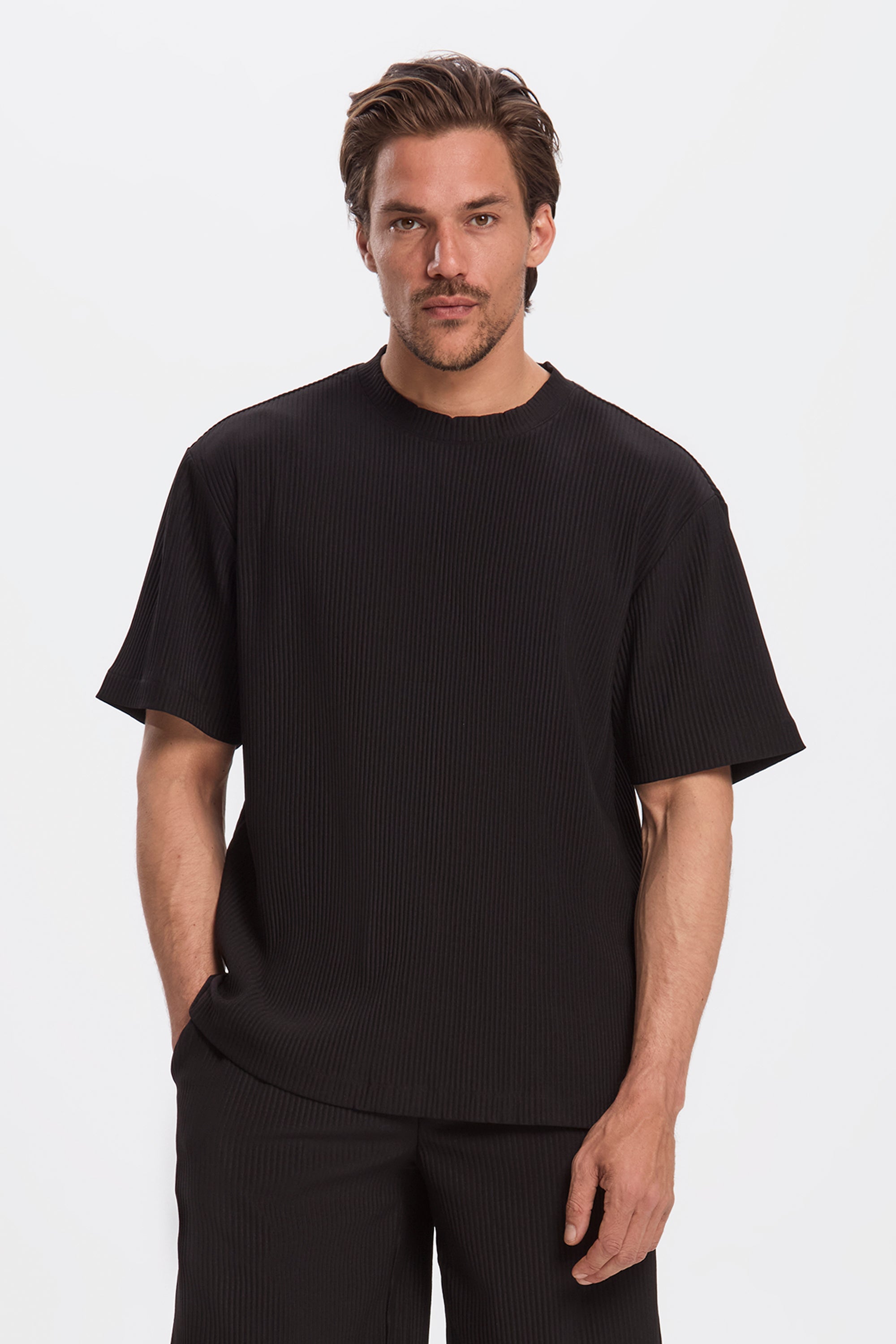 #color_Black