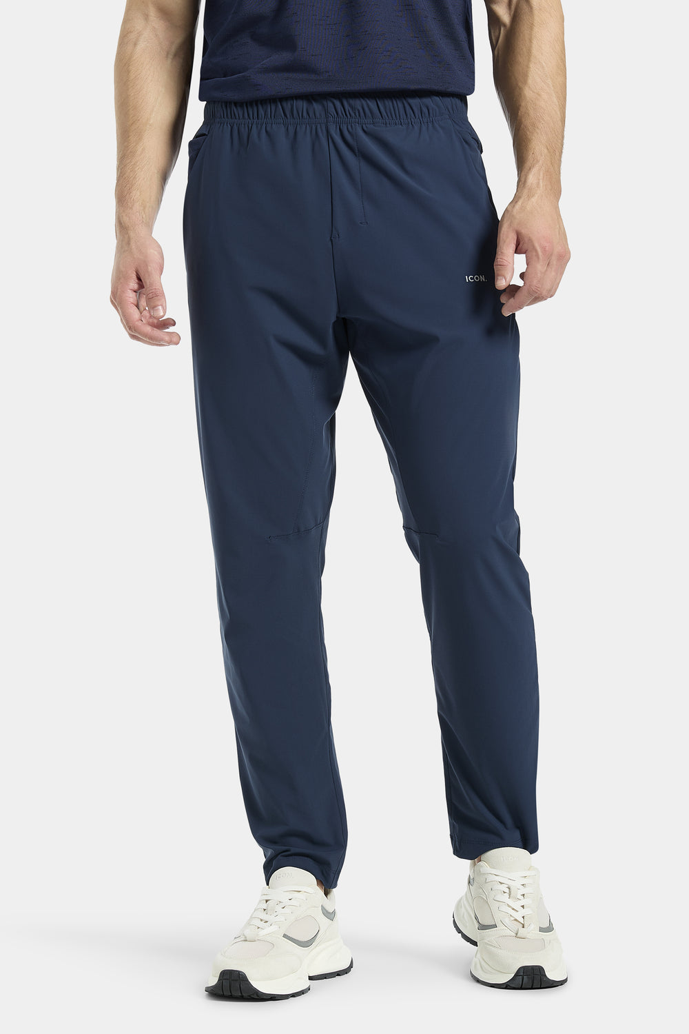 THE ACTIVE TRACK PANTS
