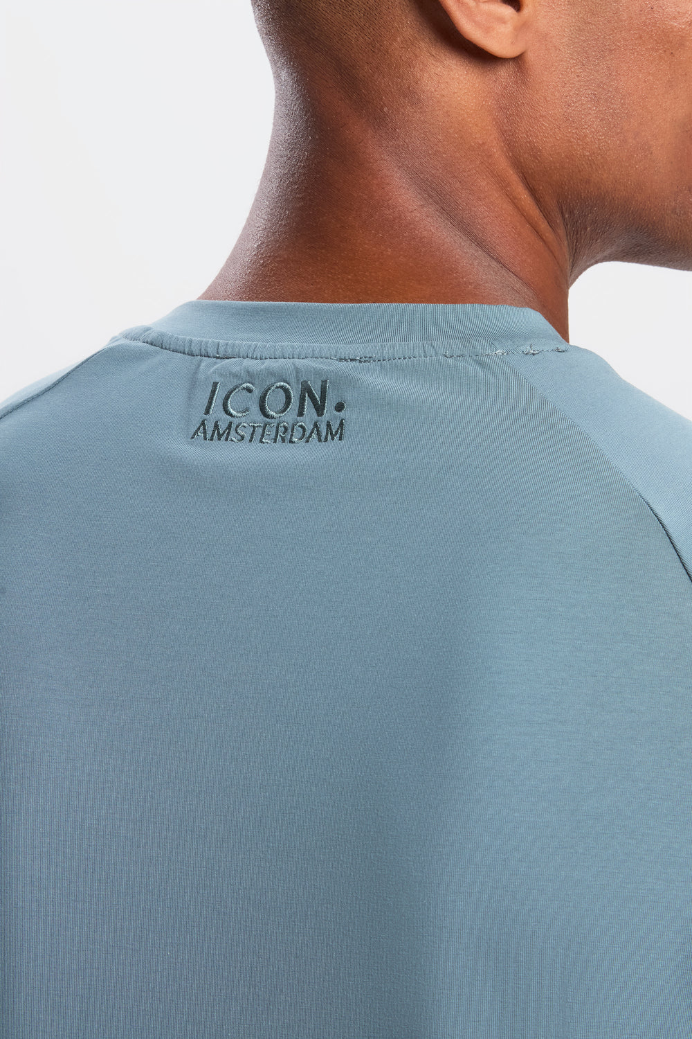 THE MUSCLE BASIC T-SHIRT