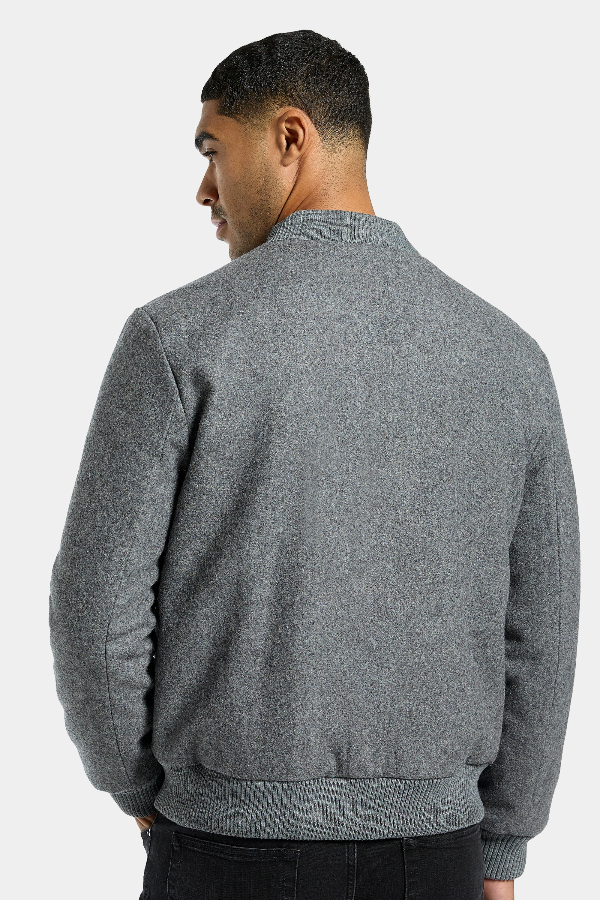 #color_storm grey