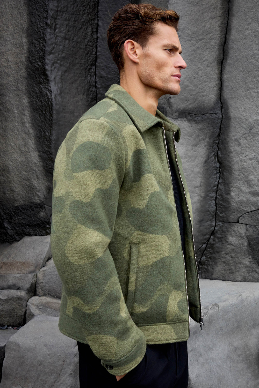 THE GIO SHACKET