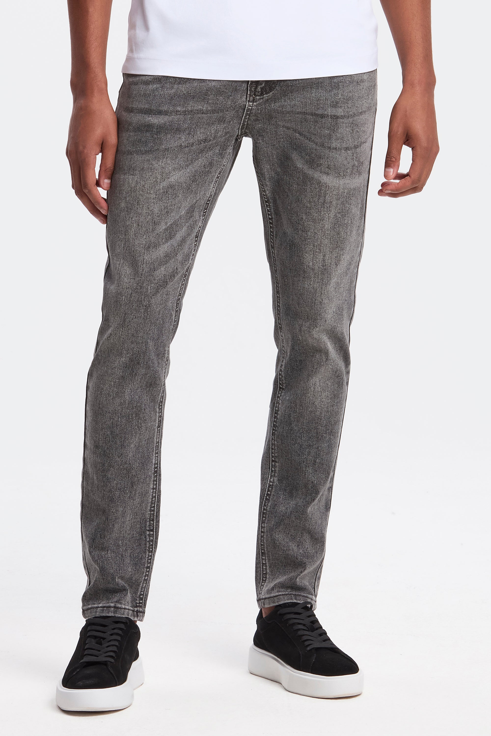 THE JAXON JEANS