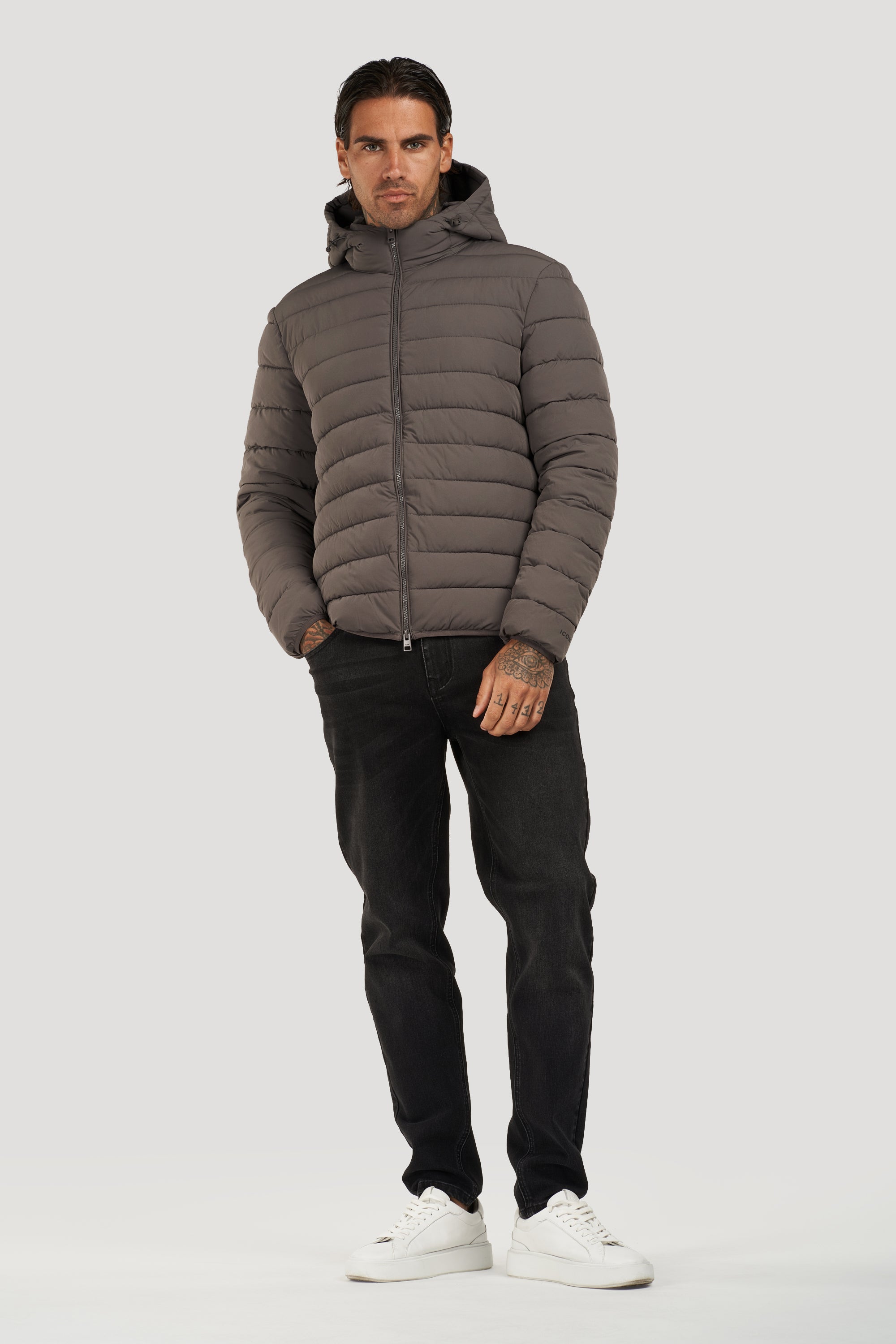 #color_charcoal grey